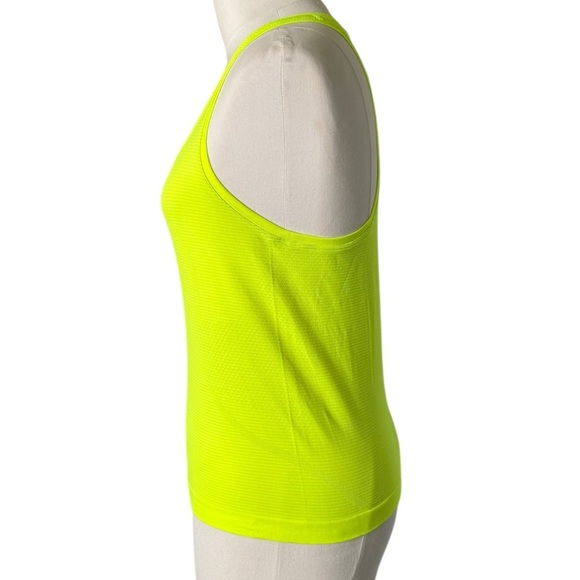 Lululemon Swiftly Tech Racerback 2.0 *Race Length
Highlight Yellow sz 6 - Picture 4 of 11
